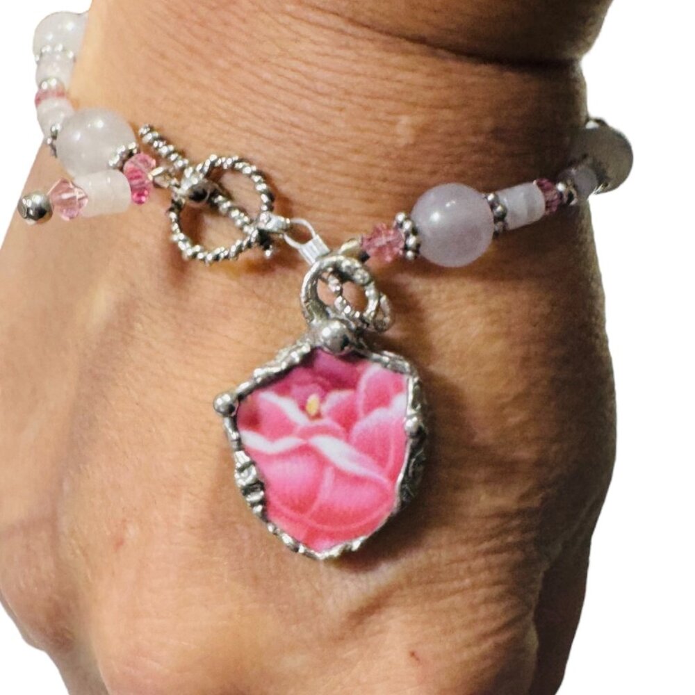 Vintage Pink Rose Quartz Bracelet W/ Upcycled Broken China Charm & 925 Toggle - Picture 4 of 15